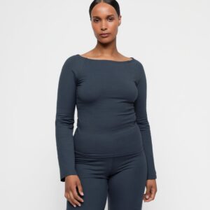 Core Boat Neck Long Sleeve