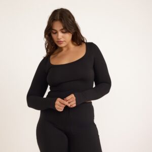 Everyday Scoop Neck Long Sleeve Tee